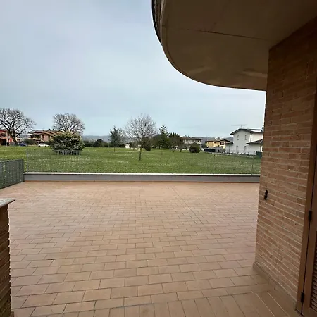 Flat Near 2 Minutes From Airport ! Διαμέρισμα
