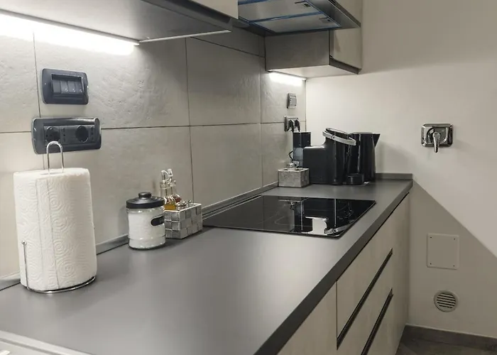 Flat Near 2 Minutes From Airport ! Appartement *