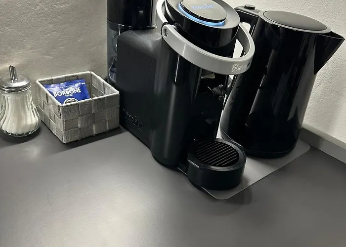 Flat Near 2 Minutes From Airport ! Assise