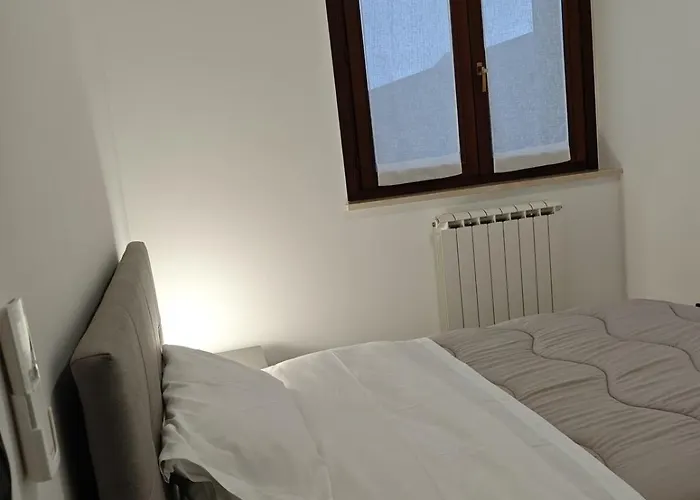 Flat Near 2 Minutes From Airport !